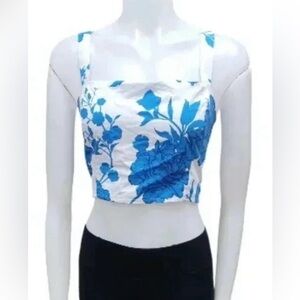C by one NWT Blue  Floral Crop Top Size Large